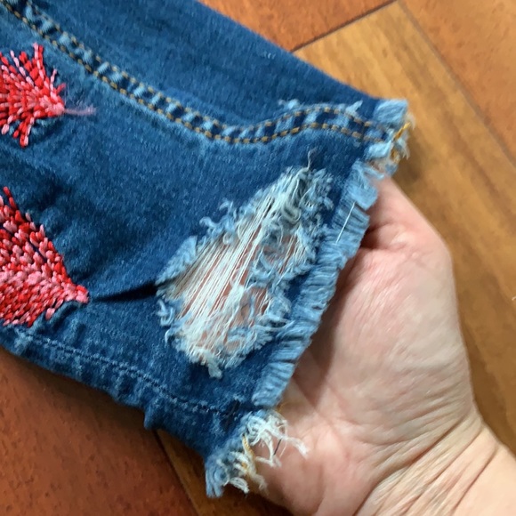 Jeans with embroidery size 00 never worn - Picture 4 of 8
